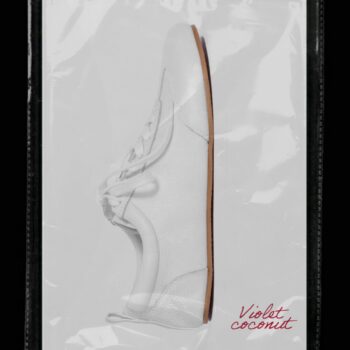 ביקשתן והוא כאן 🫡
סניקרס עור לבן, שמצטרף לסדרה האהובה.
כבר באתר, וממחר גם בשינקין.