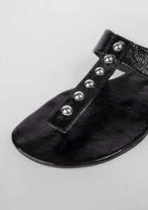 Dillian Shiny Black (2) Dillian Shiny Black (2)