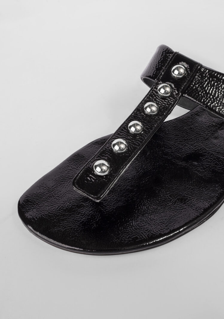Dillian Shiny Black (2) Dillian Shiny Black (2)