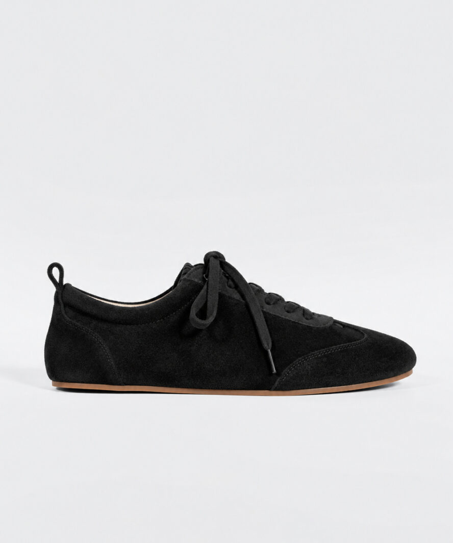 סניקרס שחורות Violet Black Suede